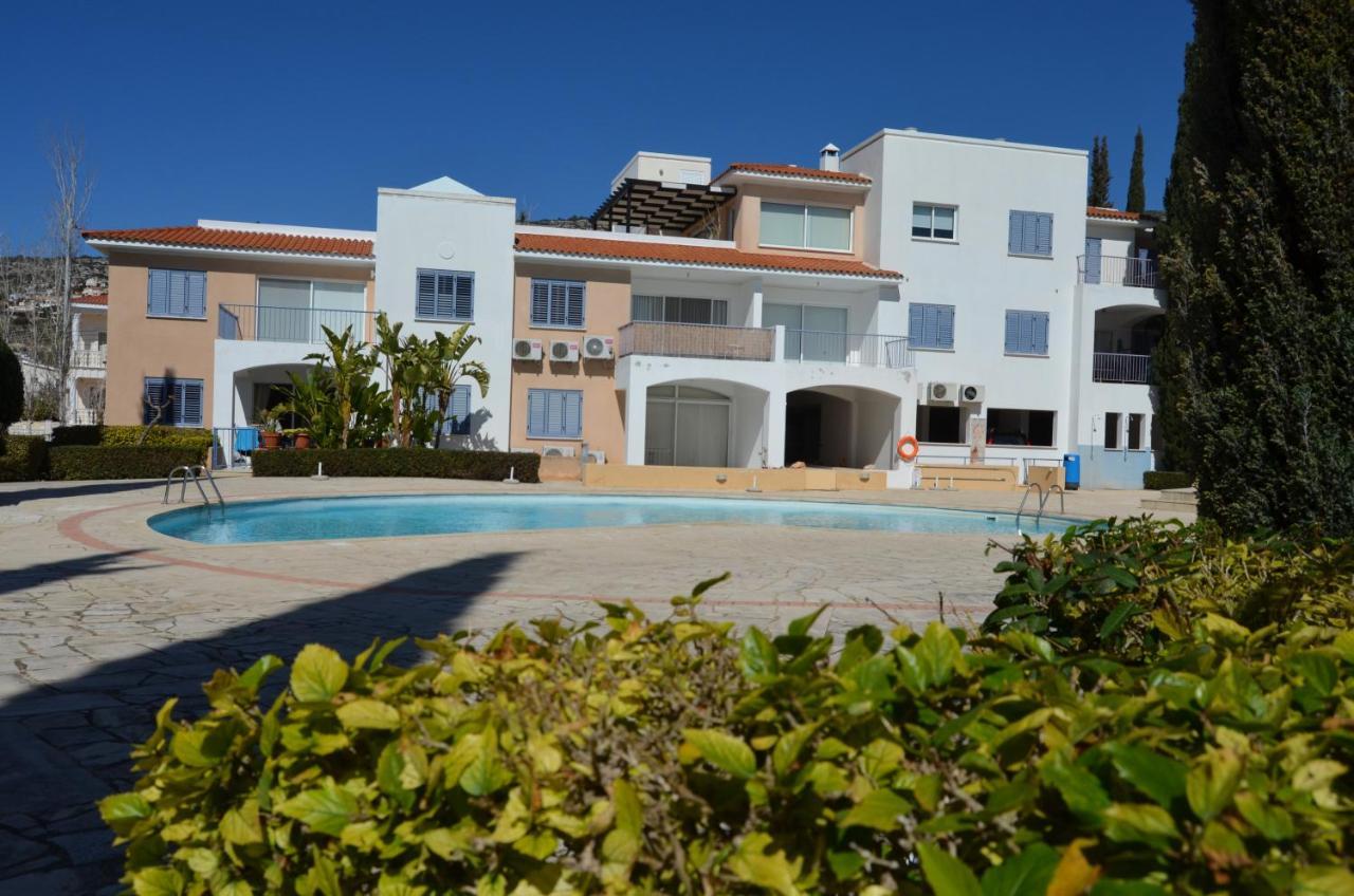 Verne Place Peyia Exterior photo